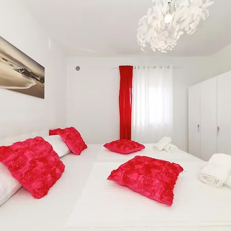 Rosini, 300m From The With Shared Tavern And Bikes, *