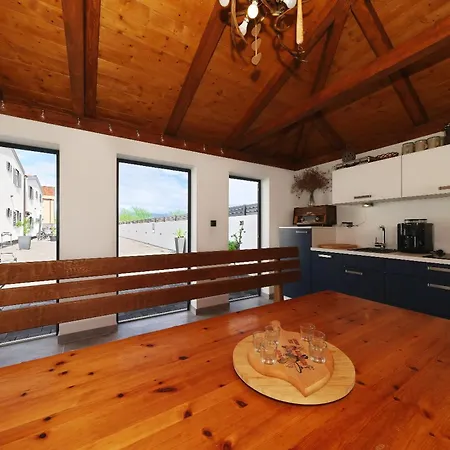 Rosini, 300m From The With Shared Tavern And Bikes,