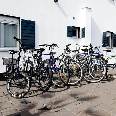 Rosini, 300m From The With Shared Tavern And Bikes,