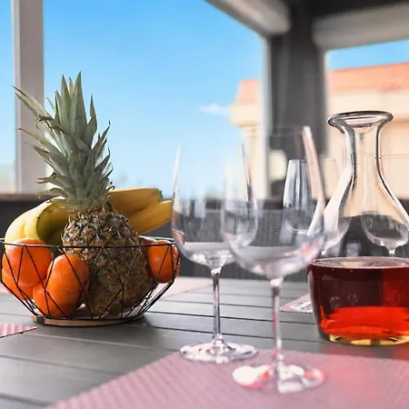 Rosini, 300m From The With Shared Tavern And Bikes,