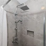 Apartment Rosini, 300m From The With Shared Tavern And Bikes,