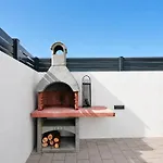 Rosini, 300m From The With Shared Tavern And Bikes, Nin