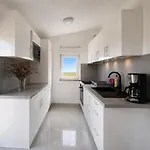 Rosini, 300m From The With Shared Tavern And Bikes, * Nin