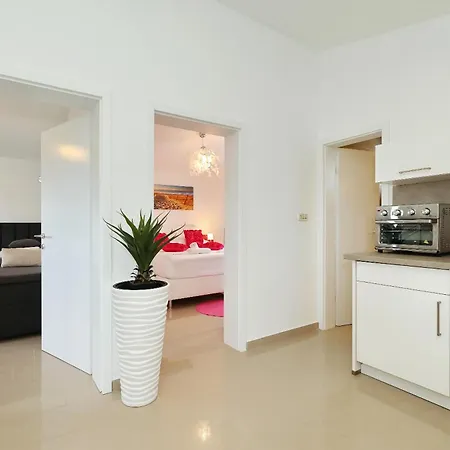 Rosini, 300m From The With Shared Tavern And Bikes, *