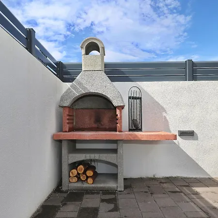 Rosini, 300m From The With Shared Tavern And Bikes, Appartamento