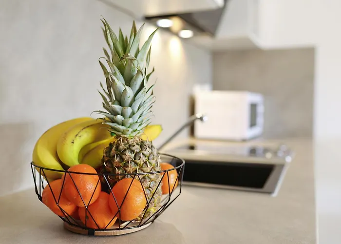 Rosini, 300m From The With Shared Tavern And Bikes, דירה